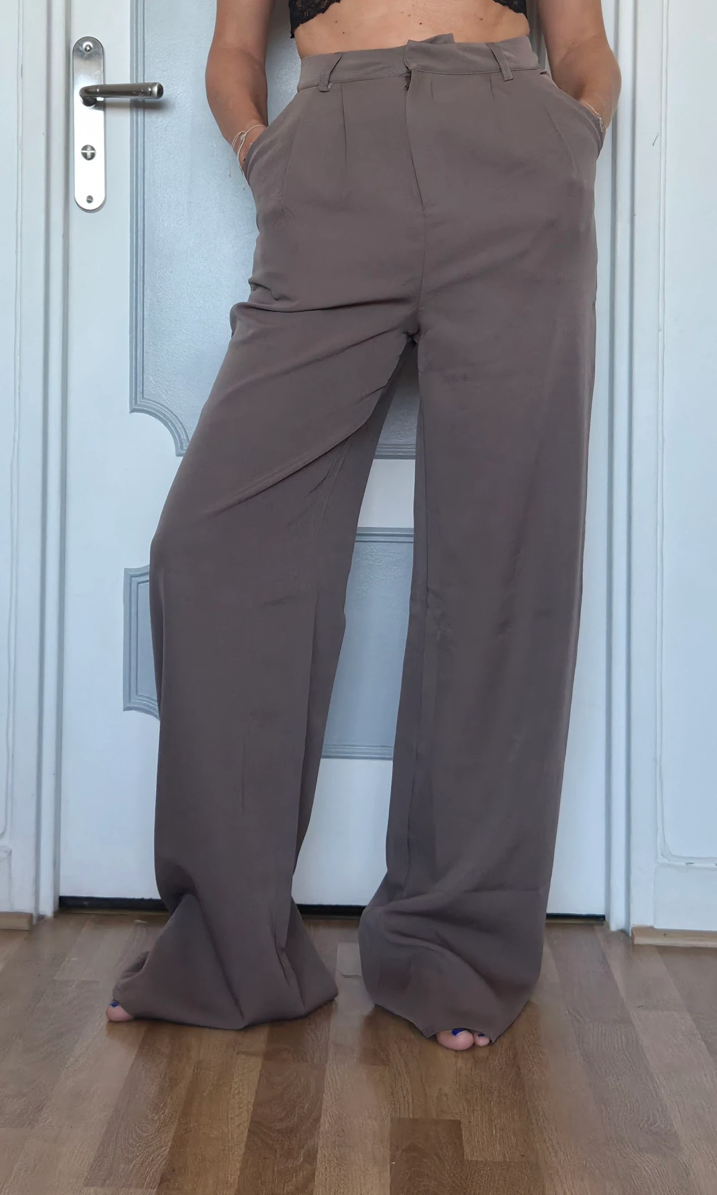 Pantalon pince fluide et large neuf taille 36